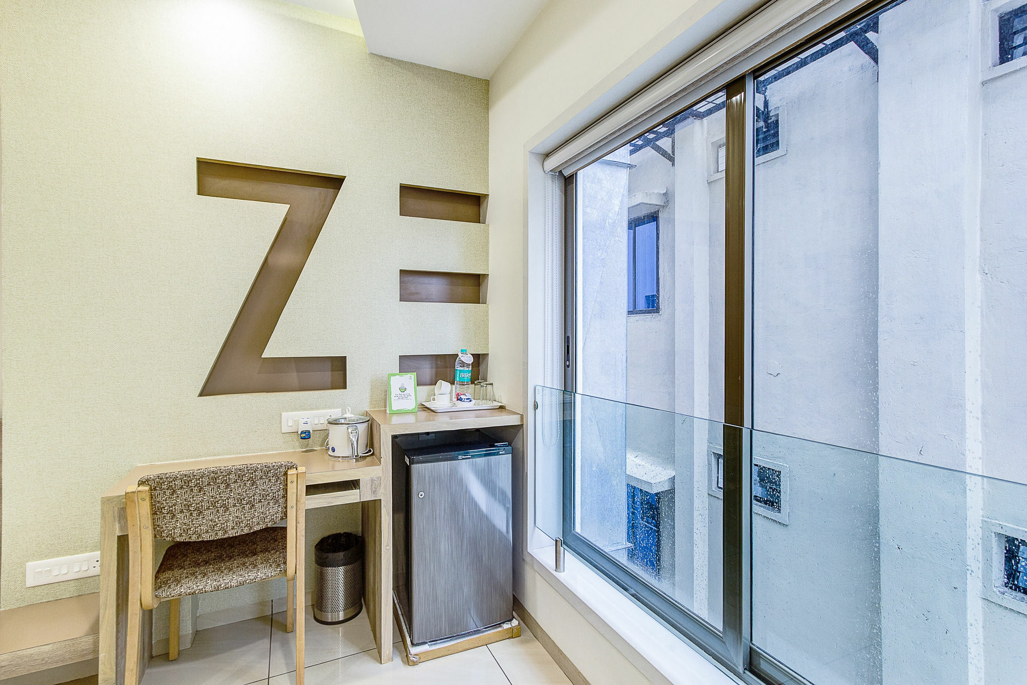 Отель Treebo Daksh Residency Индаур Экстерьер фото