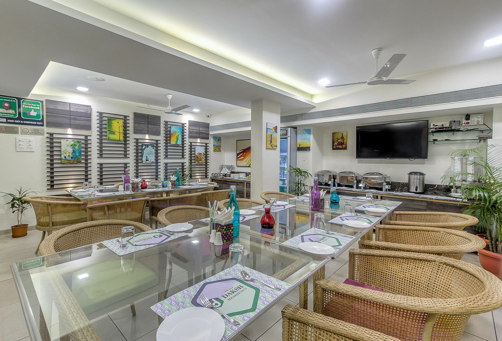 Отель Treebo Daksh Residency Индаур Экстерьер фото