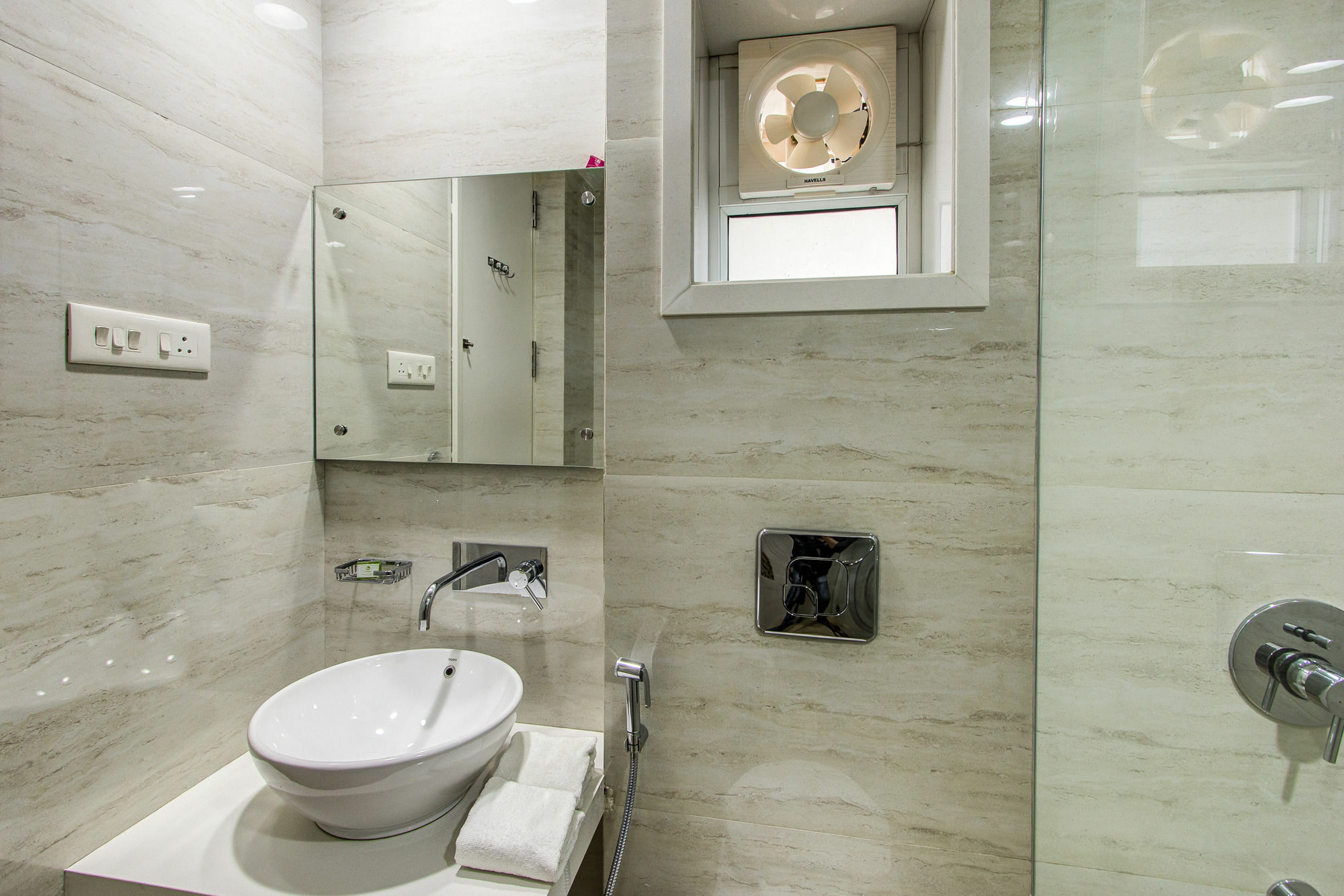 Отель Treebo Daksh Residency Индаур Экстерьер фото